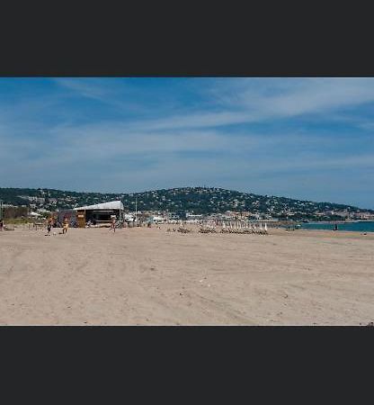 App T2 Climatise , Plage 200 M Сет Екстериор снимка